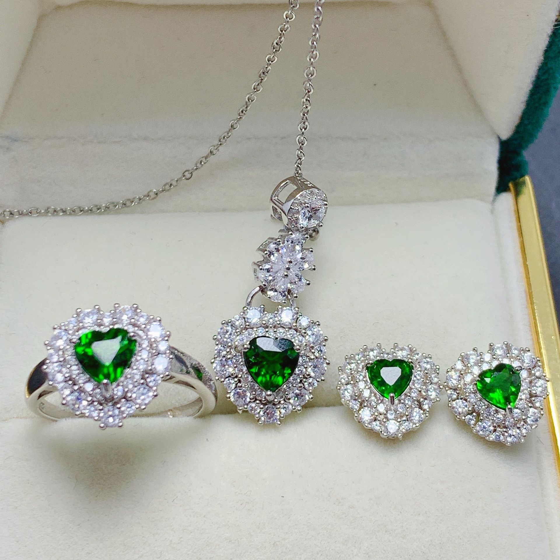 Natural Chrome Diopside Silver – обзор и цена Chrome Hearts Ring