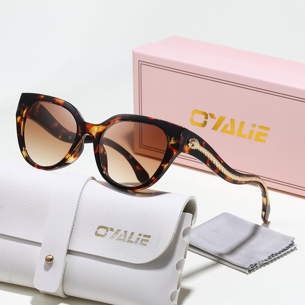 Oyalie Women's Fashionable Cat – обзор и цена Streetwear Brand With Eye